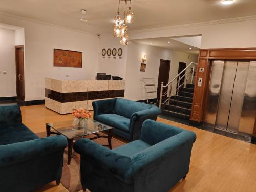 Tavisha Villa Golf Course MG Road - Vasant Kunj