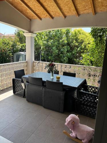 Nadouda's Villa in Jonquieres (Provence-Alpes-Cote d'Azur)