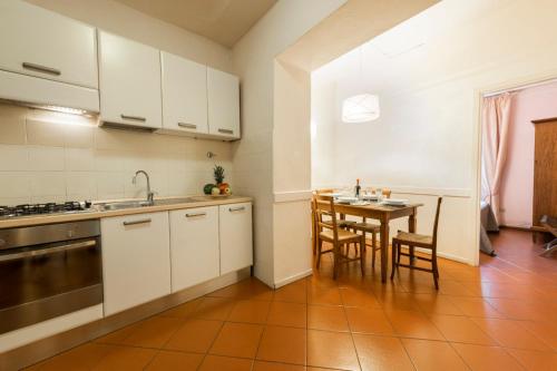 Apartments Florence- Ariento Bacco 3bdr San Lorenzo - main image
