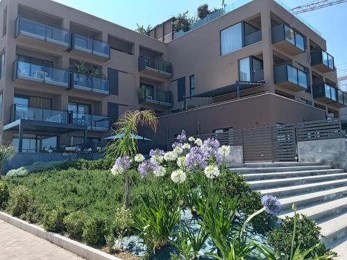 SUITE CONTI 36 terrazza sul mare 2lettini e ombrellone in 聖厄爾皮迪奧港