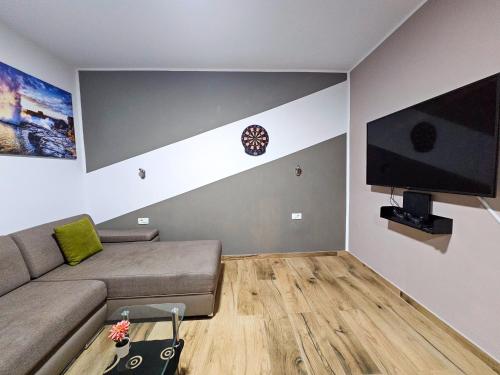 Two-Bedroom Apartment with Terrace image 10