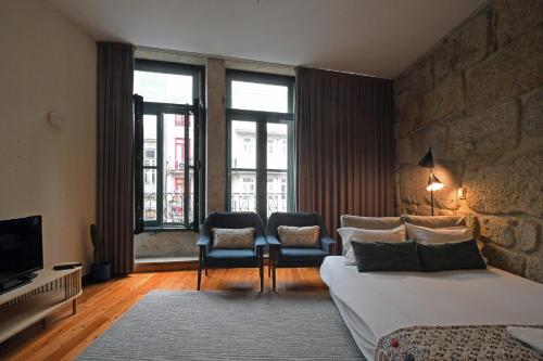 One-Bedroom Apartment image 3