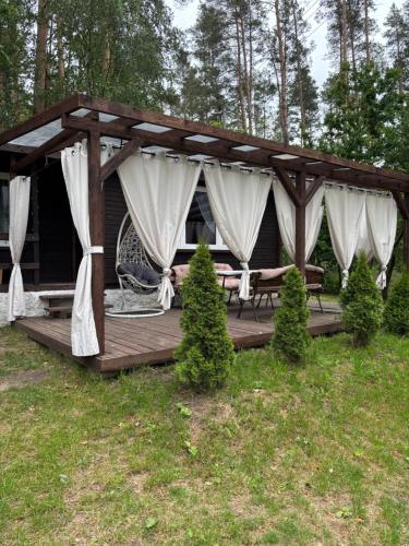 Ostoja Sawica in Щитно