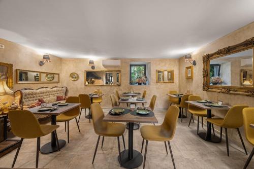 Marichi Residence in Marici