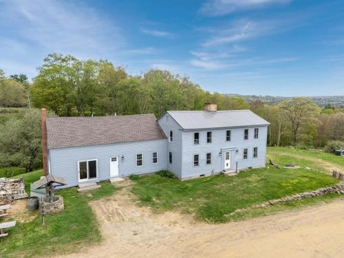 D-Miles Smith Farm Suite in 勞敦