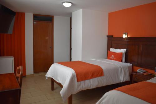 Twin Room image 3