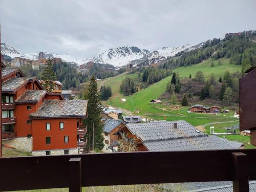 Appartement traditionnel avec balcon à Plagne 1800 - FR-1-351-52 (Appartement traditionnel avec balcon a Plagne 1800 - FR-1-351-52) in 라 플라뉴