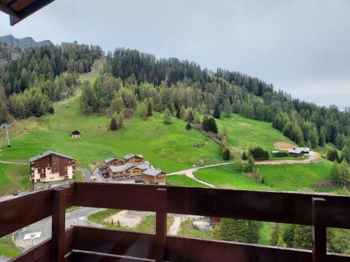 Appartement traditionnel avec balcon à Plagne 1800 - FR-1-351-52 (Appartement traditionnel avec balcon a Plagne 1800 - FR-1-351-52) in 라 플라뉴