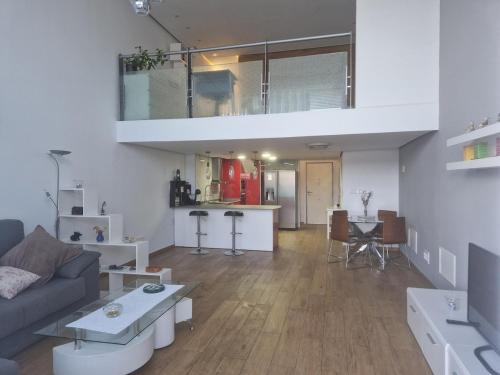 Loft con jacuzzi y piscina, Valencia (Foto 7)