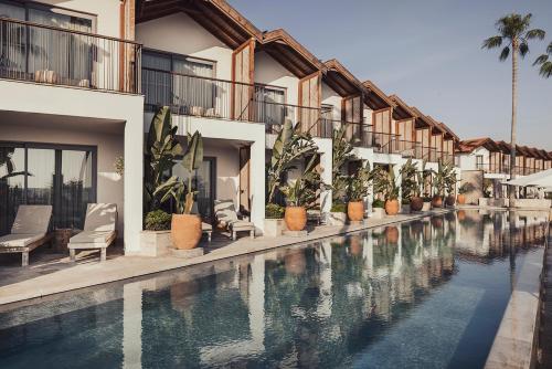 Deluxe Suite with Sea View