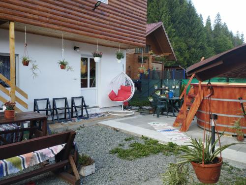 Balkons/terase, Cabana Dănuțza (Cabana Danutza) in Arieseni