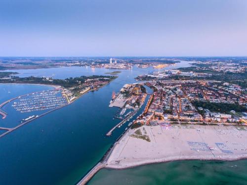 Stromdampfer, Hafenblick, Warnemünde (foto 10)