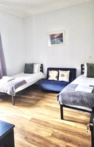 Montgomery Central Apartment - image 11