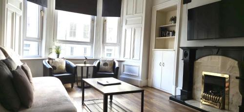 Montgomery Central Apartment - image 9