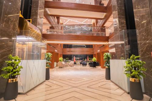 大堂, Ramada by Wyndham Murree Lower Topa Resort  in 穆里