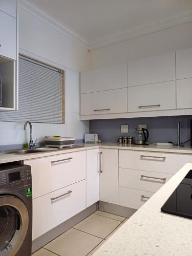 Two-Bedroom Apartment image 6