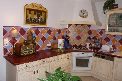 Villa hameau paisible Ardouane, à côté voie verte (Villa hameau paisible Ardouane, a cote voie verte) in Riols