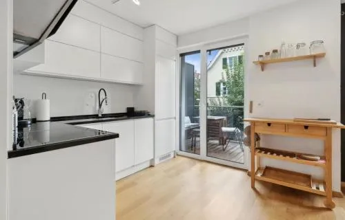 BASELiving Apartment 5 - 2 grosse Balkone - Bahnhof SBB in Basel, Schweiz