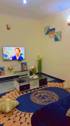 One-Bedroom Apartment image 10