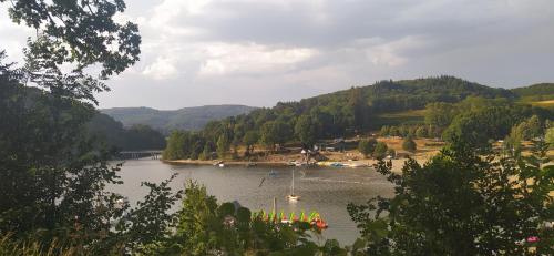 Villa hameau paisible Ardouane, à côté voie verte (Villa hameau paisible Ardouane, a cote voie verte) in Riols