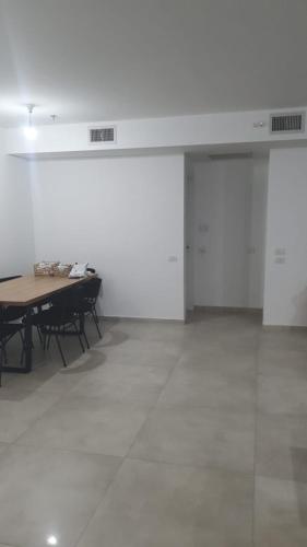 רחוב ארלוזורוב כפר סבא, Mashabbe Sade (foto 3)