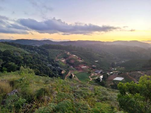 Chalé de Montanha Isolado 30 km Pedra Azul (Chale de Montanha Isolado 30 km Pedra Azul) in Marechal Floriano