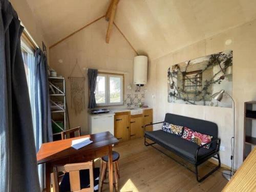 Da Silva Surfcamp Tiny House Luna - image 12