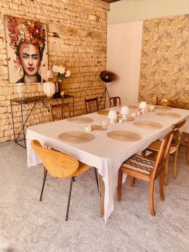 Le domaine aux herbes folles in Ancy Le Franc