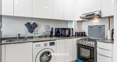 Elegant Luxury 1BR - Modern Design - JVC, Dubai (Foto 5)