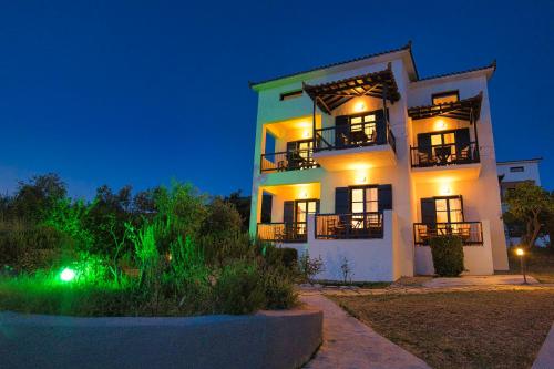 Agelos Studios in สโคเพโลส