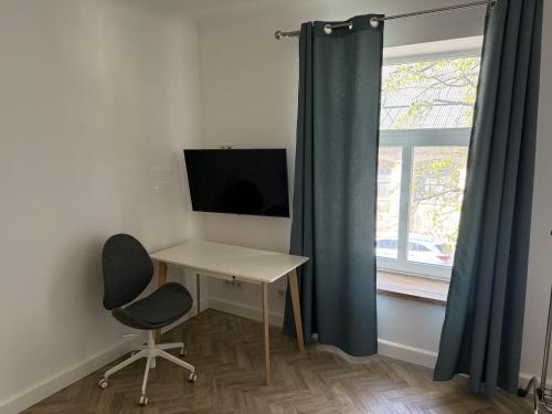 Peaceful Studio with Parking Close to Riga Center, Riga (foto 6)