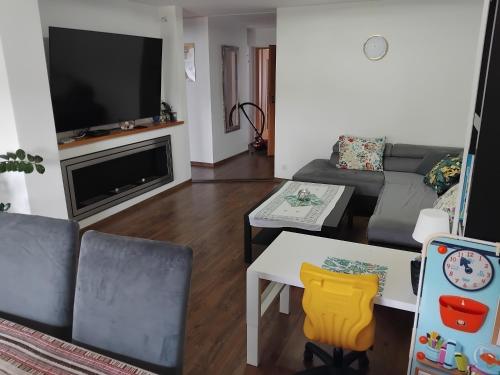 Apartament/Pietro domu