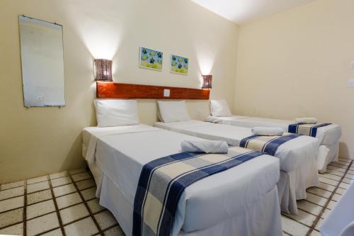 Standard Triple Room image 7