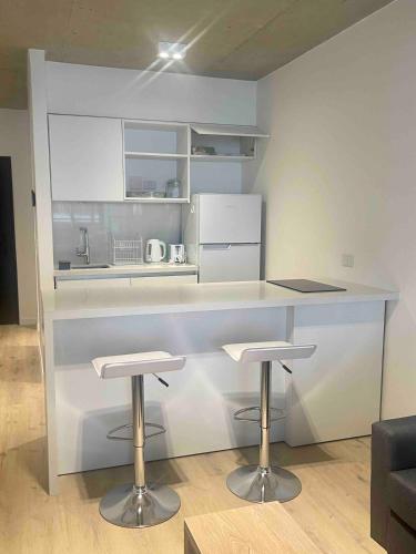 Excelente Studio en Nuñez con Cochera y Seguridad! - image 3