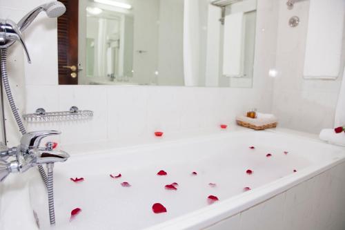 Seadmed, The African Regent Hotel in Accra