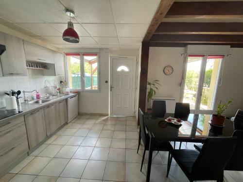 virtuve, Entre lacs, balades et culture in Cassagnes-Begonhes