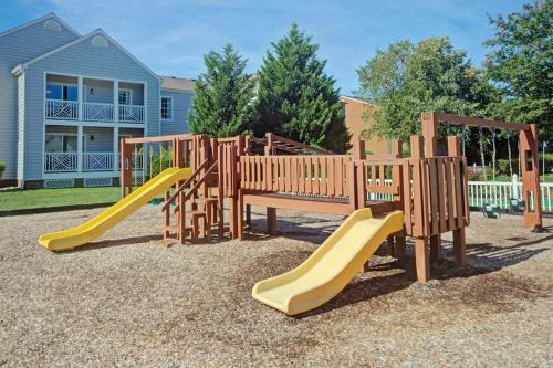 Wyndham Kingsgate 3BR Apartment with Resort Access - image 3