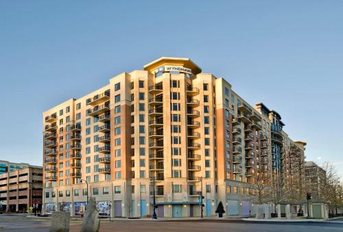 Wyndham National Harbor 4BR Apartment with Resort Access - image 14