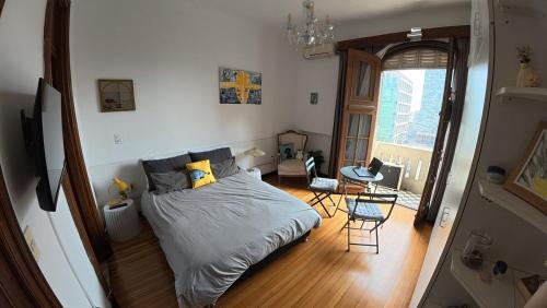 One-Bedroom Apartment image 10