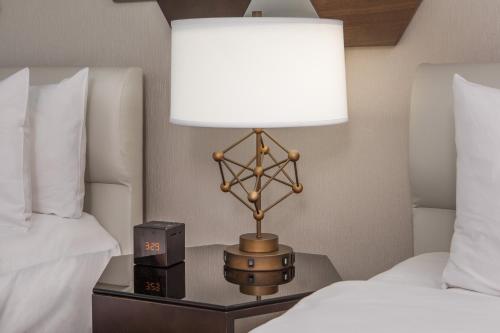 Junior Suite, 2 Queen, Garden view