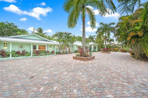 KonTiki Falls! Jupiter's Exclusive Private Resort in Tequesta