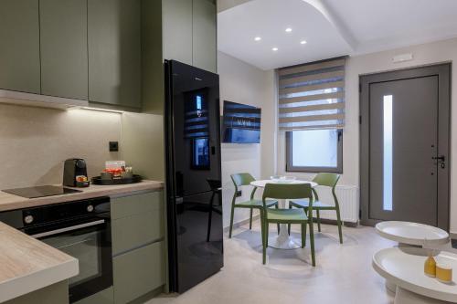 Palvelut, ALMARLIVING Stylish 2BR Apartment in Ilioupolis in Ilioupoli