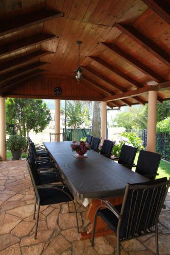 حديقة, Villa Natali in Denovici