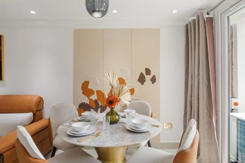 Prime Mayfair Luxury Stunning 2 Bedroom Apartment H12 - main image