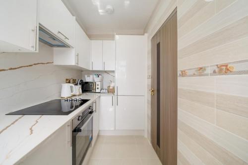 Prime Mayfair Luxury Stunning 2 Bedroom Apartment H12 - image 8