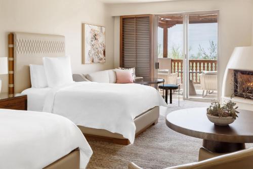 Premier Casita Room two double beds room in Four Seasons Resort Scottsdale at Troon North