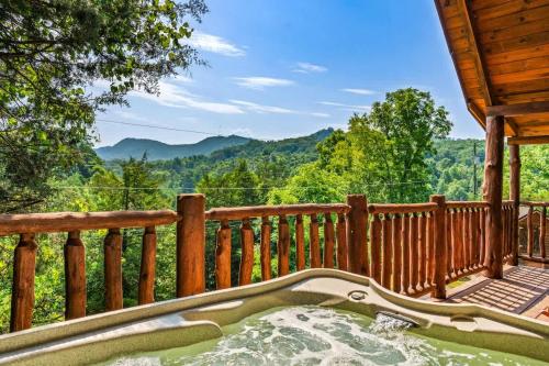 View Location 2 Fireplaces Hot Tub Honeymoon
