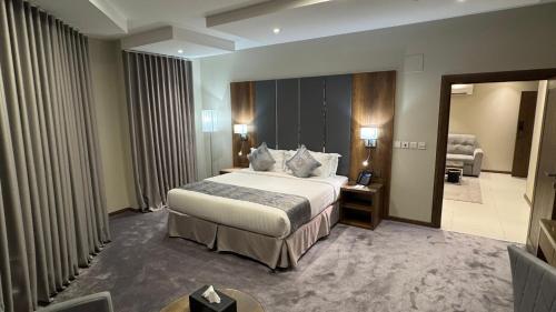 Golden Season Hotel - Al-Rass - فندق جولدن سيزون - الرس in Ar Rass