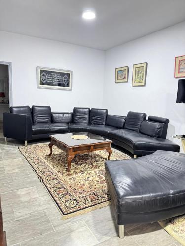 RDC de villa Marsa cité tabbak (RDC de villa Marsa cite tabbak) in La Marsa