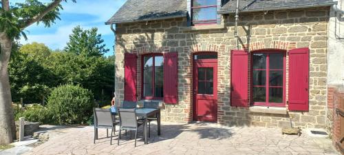 Maison traditionnelle en pierre - Penn'ti in 康卡爾